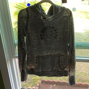 ZEN SUPER CUTE HOODIE!!!🤍🖤🤍